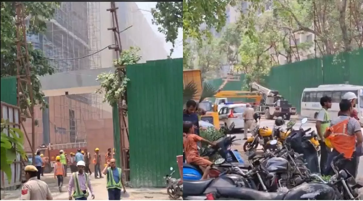 दिल्ली : जनपथ रोड स्थित सीसीएस भवन में लगी भीषण आग दिल्ली : जनपथ रोड स्थित सीसीएस भवन में लगी भीषण आग
