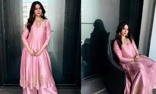 किताबों से नहीं, असली अभ्यास से बेहतर होती है एक्टिंग : सौंदर्या शर्मा