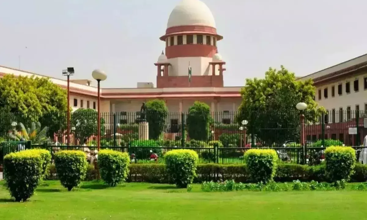 हावड़ा लाठीचार्ज मामला: सुप्रीम कोर्ट से 6 पुलिस अधिकारियों को अंतरिम राहत, हाईकोर्ट के आदेश पर लगी रोक हावड़ा लाठीचार्ज मामला: सुप्रीम कोर्ट से 6 पुलिस अधिकारियों को अंतरिम राहत, हाईकोर्ट के आदेश पर लगी रोक