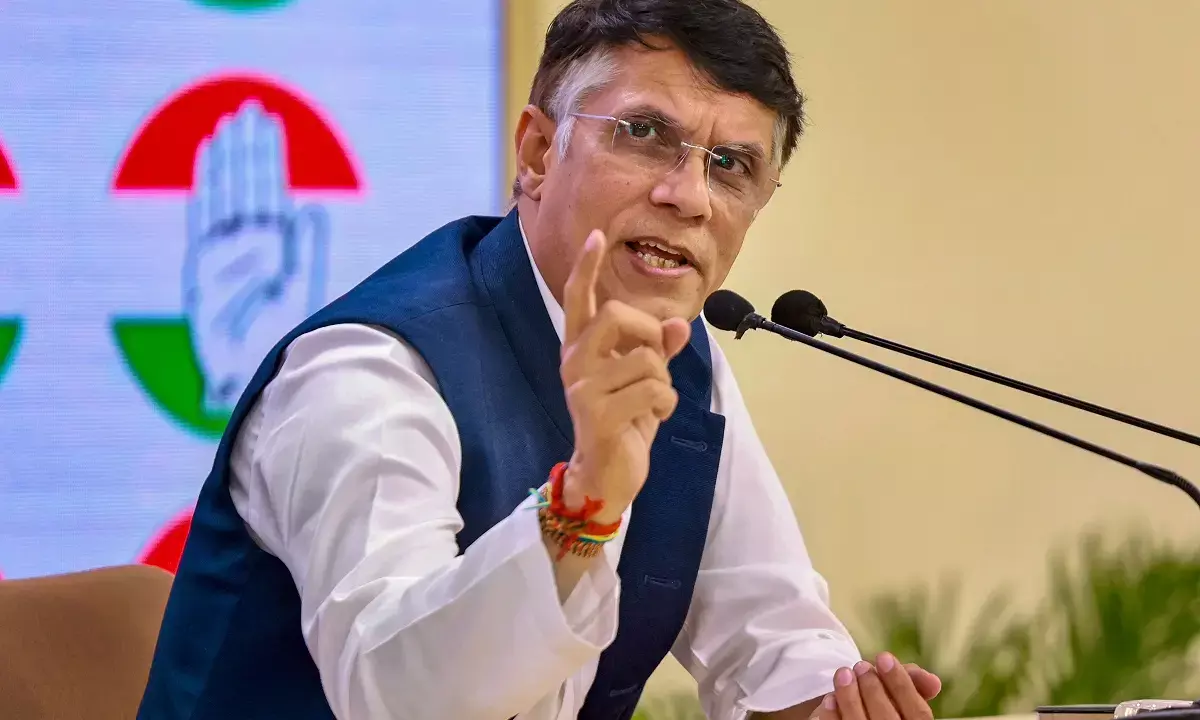 नोटिफिकेशन में जाति जनगणना का जिक्र नहीं : पवन खेड़ा नोटिफिकेशन में जाति जनगणना का जिक्र नहीं : पवन खेड़ा