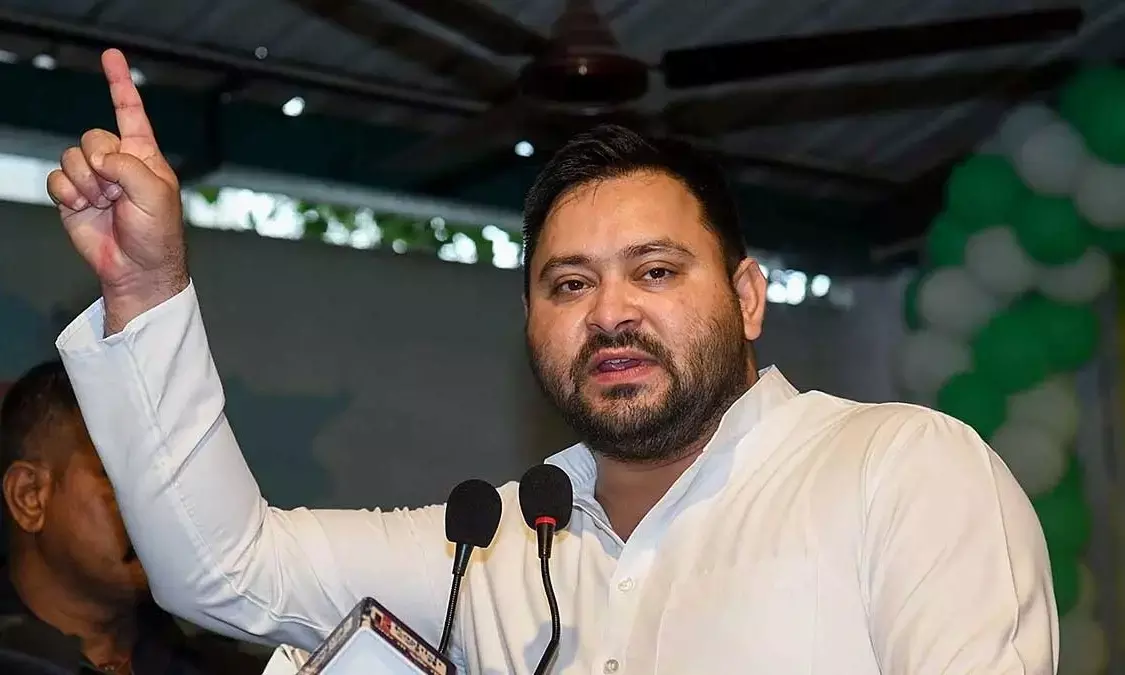 जमाई आयोग बनाया ही है, जीजा आयोग भी बना दीजिए : तेजस्वी यादव जमाई आयोग बनाया ही है, जीजा आयोग भी बना दीजिए : तेजस्वी यादव