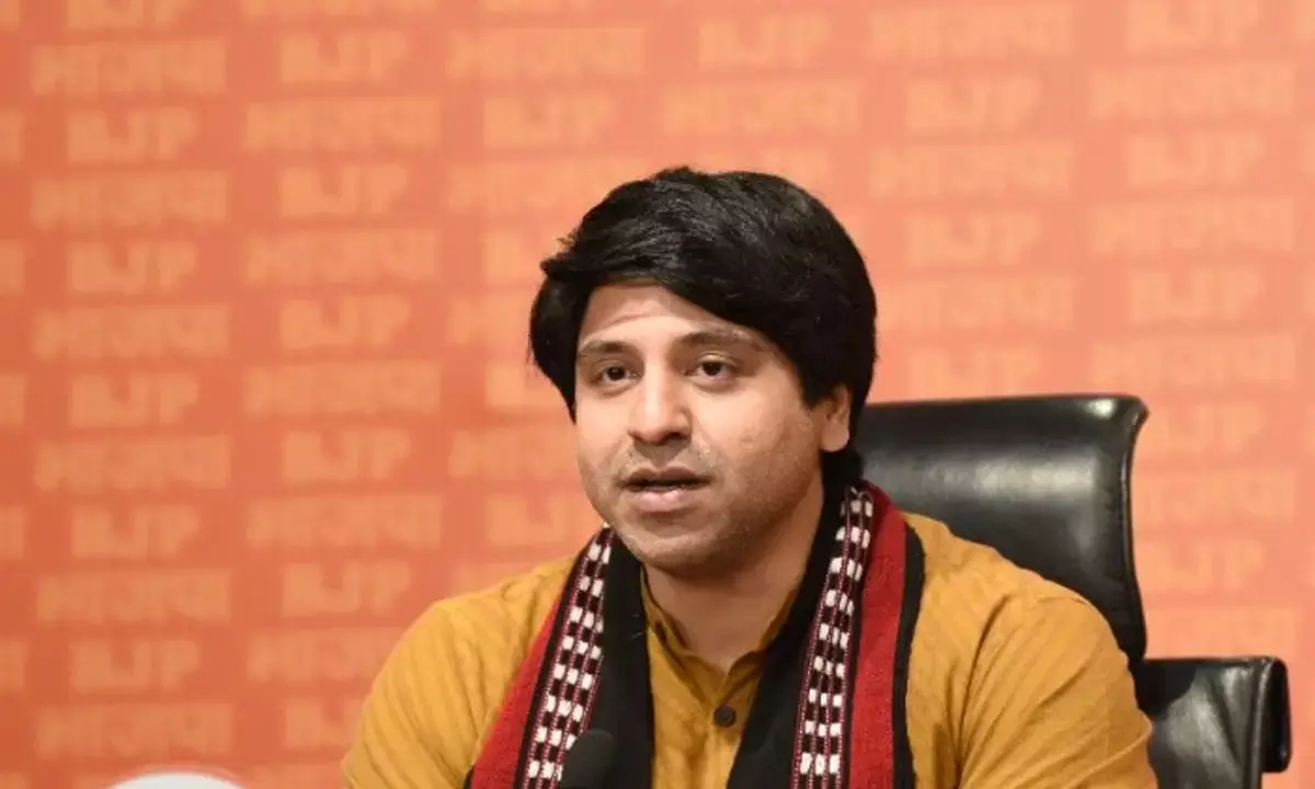 लोगों को देखना चाहिए पाकिस्तान का दम किस तरह से निकला है : शहजाद पूनावाल लोगों को देखना चाहिए पाकिस्तान का दम किस तरह से निकला है : शहजाद पूनावाल