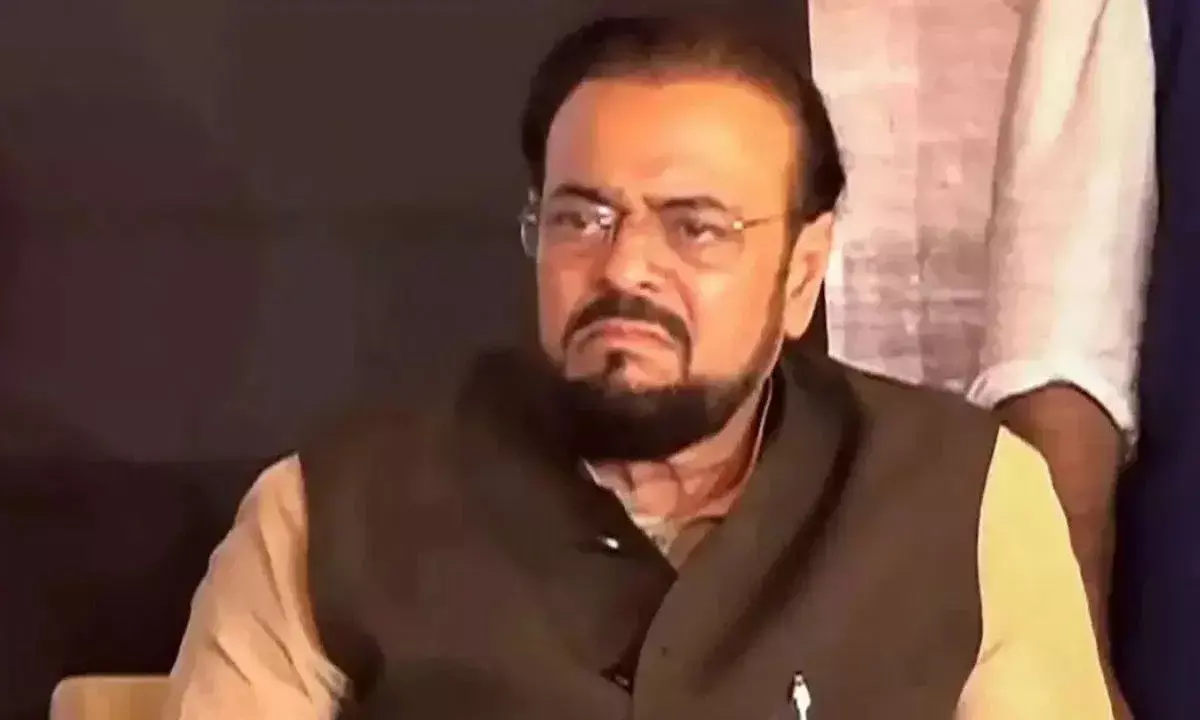 महाराष्ट्र में लाउडस्पीकर का मुद्दा गरमाया, अबू आजमी की अगुवाई में नेताओं ने अजित पवार से मुलाकात की महाराष्ट्र में लाउडस्पीकर का मुद्दा गरमाया, अबू आजमी की अगुवाई में नेताओं ने अजित पवार से मुलाकात की