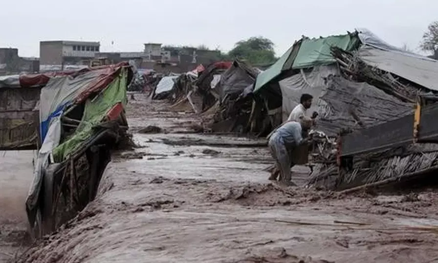 पाकिस्तान के खैबर पख्तूनख्वा में अचानक आई बाढ़, 11 लोगों की मौत पाकिस्तान के खैबर पख्तूनख्वा में अचानक आई बाढ़, 11 लोगों की मौत