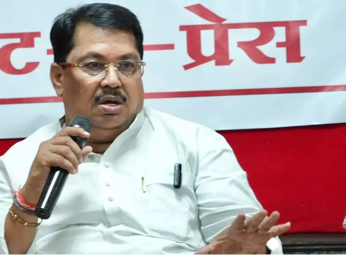 बिजली गिरने से प्रभावित किसानों को 10 लाख रुपये देने की कांग्रेस ने की मांग बिजली गिरने से प्रभावित किसानों को 10 लाख रुपये देने की कांग्रेस ने की मांग