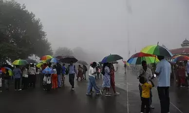 हिमाचल प्रदेश में मूसलाधार बारिश को लेकर ऑरेंज अलर्ट जारी हिमाचल प्रदेश में मूसलाधार बारिश को लेकर ऑरेंज अलर्ट जारी