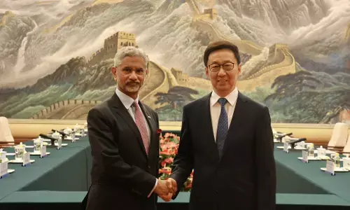 जयशंकर ने चीन से संबंधों को ‘सामान्य’ बनाये रखने का आग्रह किया