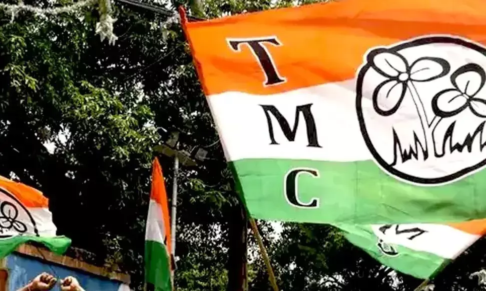 पश्चिम बंगाल में टीएमसी नेता की हत्या, बैठक में होने जा रहे थे शामिल पश्चिम बंगाल में टीएमसी नेता की हत्या, बैठक में होने जा रहे थे शामिल
